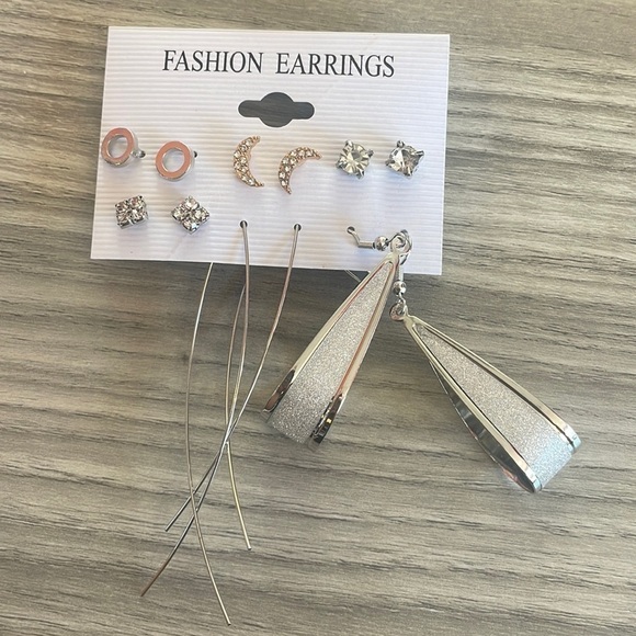 NWT Set of earrings​​​​​​​​ - Picture 3 of 7